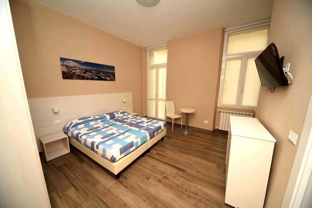 Gioberti House Otel Sanremo Dış mekan fotoğraf