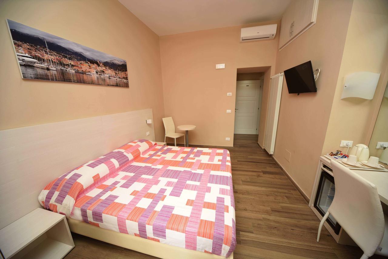 Gioberti House Otel Sanremo Dış mekan fotoğraf
