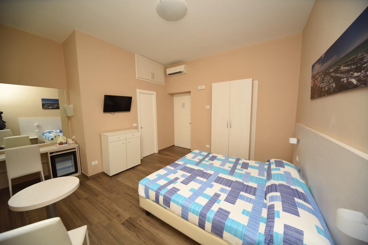 Gioberti House Otel Sanremo Dış mekan fotoğraf